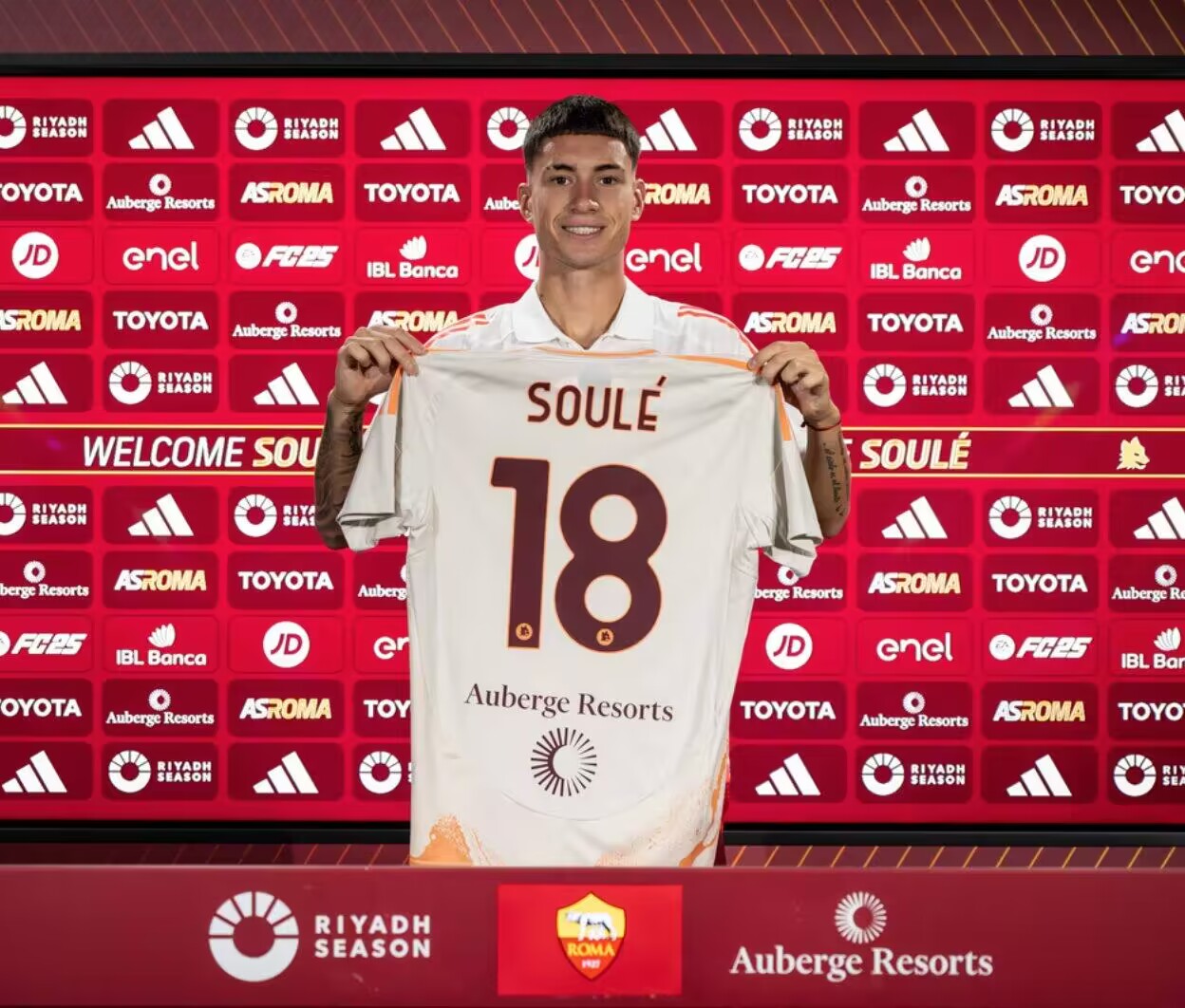 意媒:多特蒙德与斯图加特瞄准苏莱,罗马拒绝3000万欧元报价