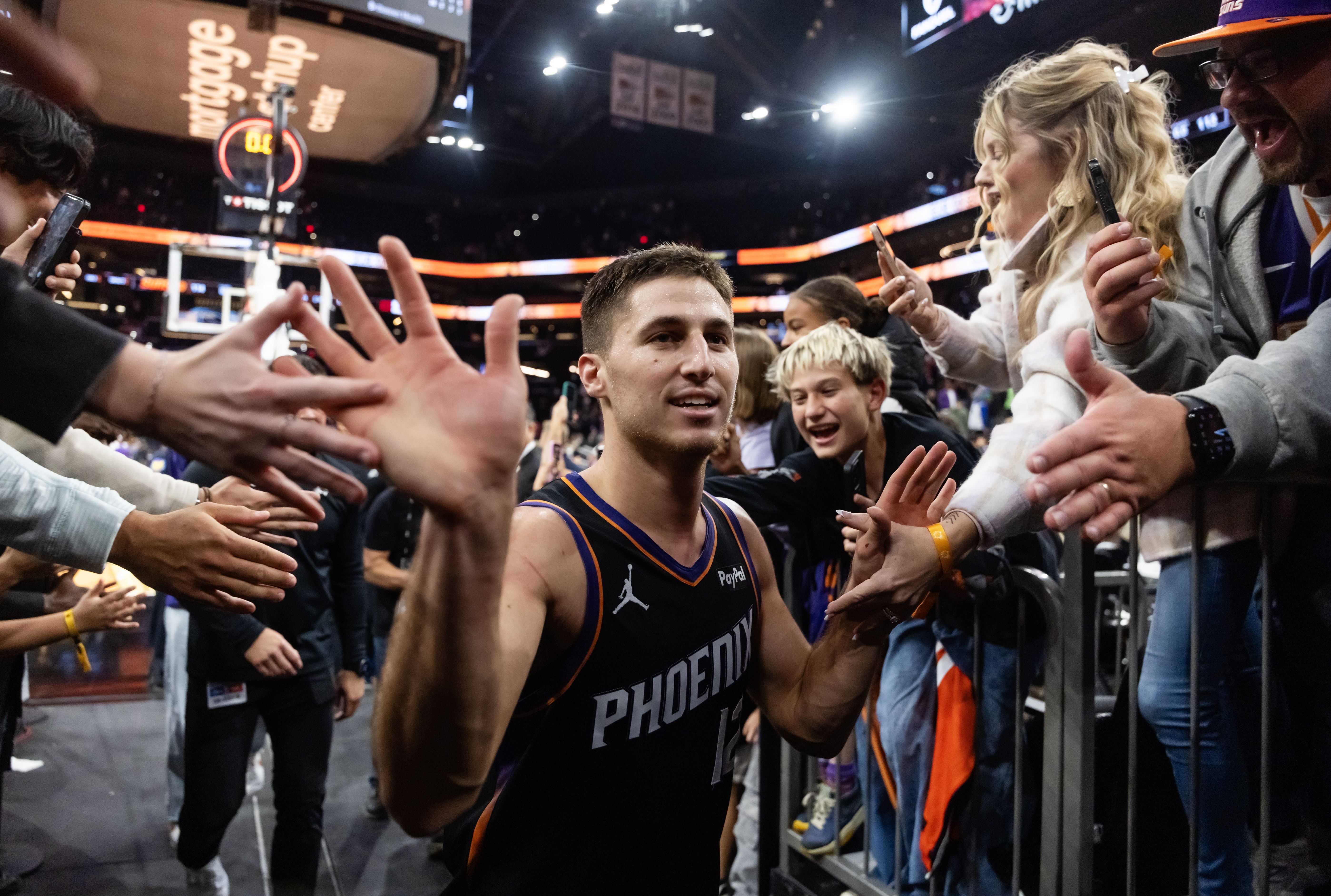 华体会体育-膝盖韧带撕裂+腿部骨折击不垮他 格林复出得给太阳落选秀打替补？