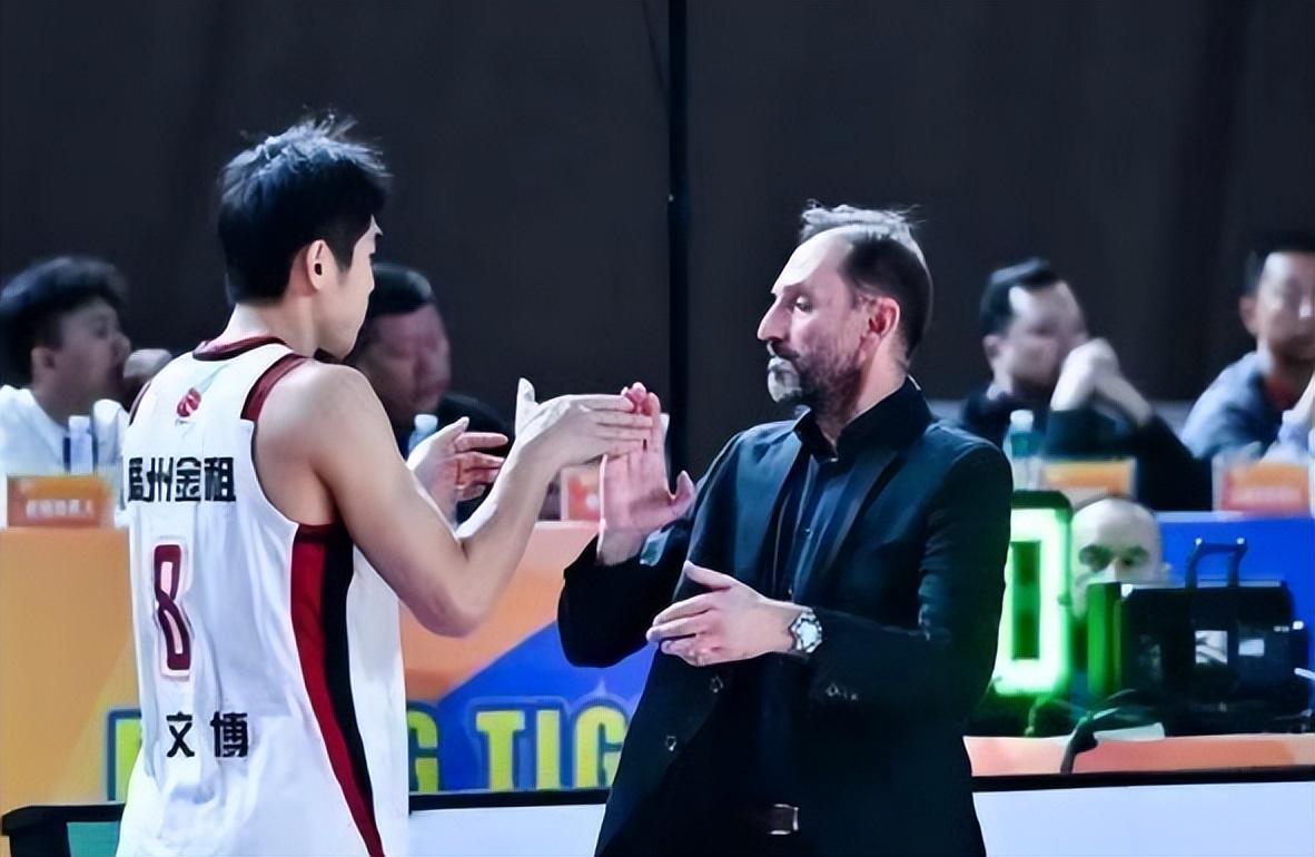 华体会官网-CBA俱乐部1/4决赛明天2月6日赛程：广东PK上海，浙江PK山东